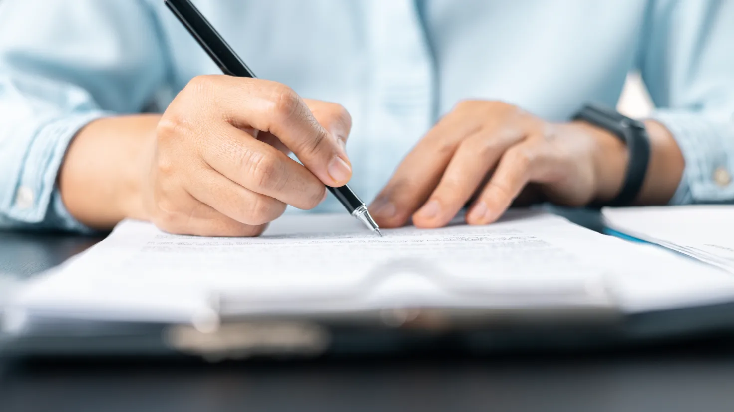 離職證明怎麼申請-離職很久-可以補發嗎-正本被收走-新公司