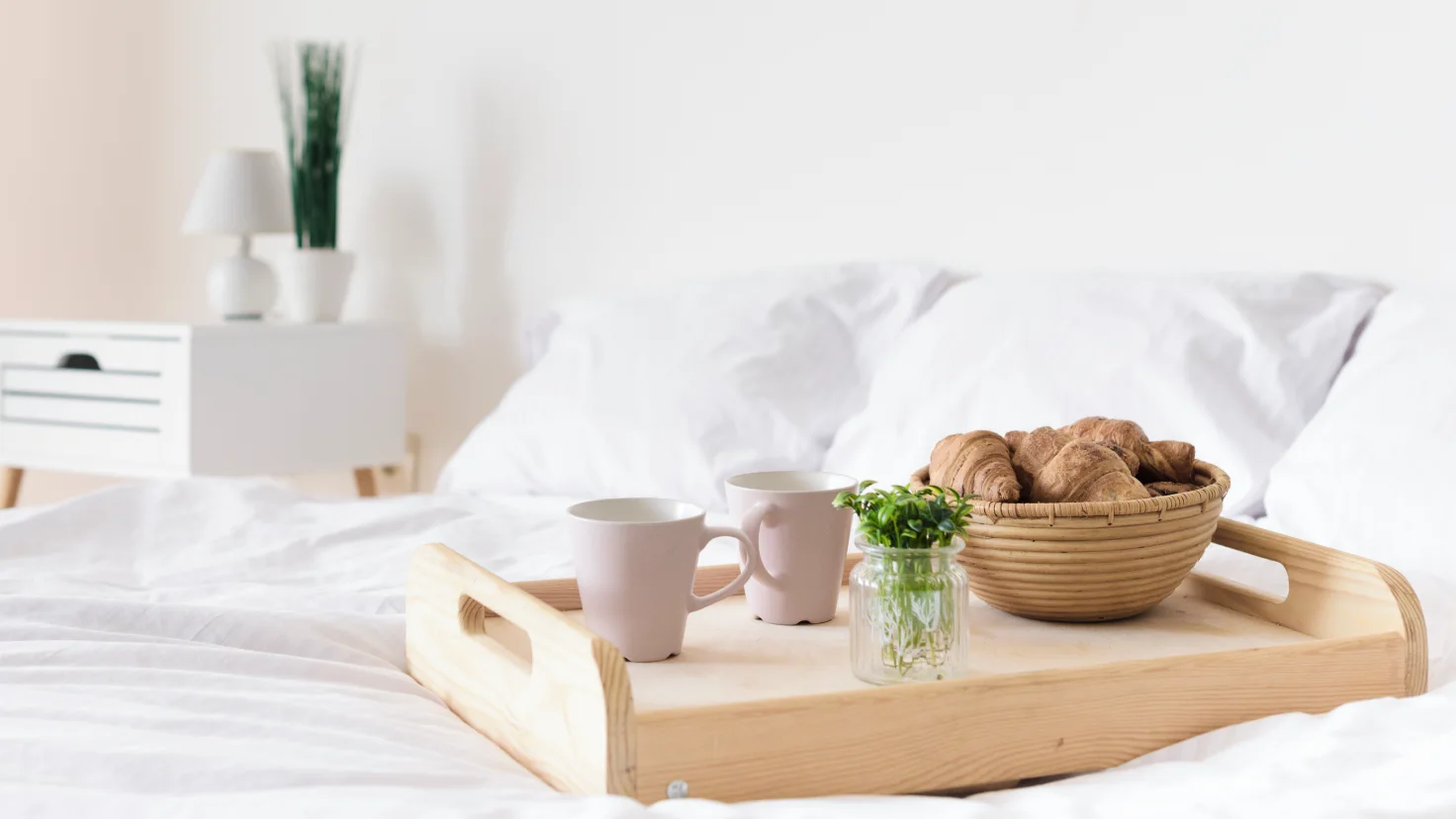 2025-2026-高雄-演唱會經濟-旅館業薪水